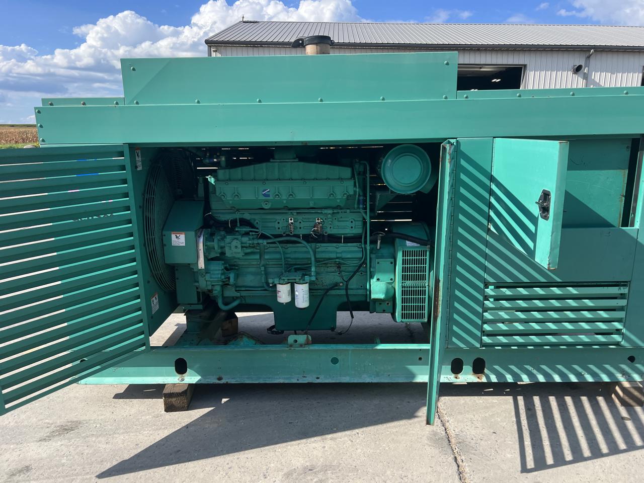 400 KW Cummins Onan #400DFCE-932, diesel generator set, 277/480 Volts, 1/3 phase, 129 hours, NTA-855-G5 - Image 6