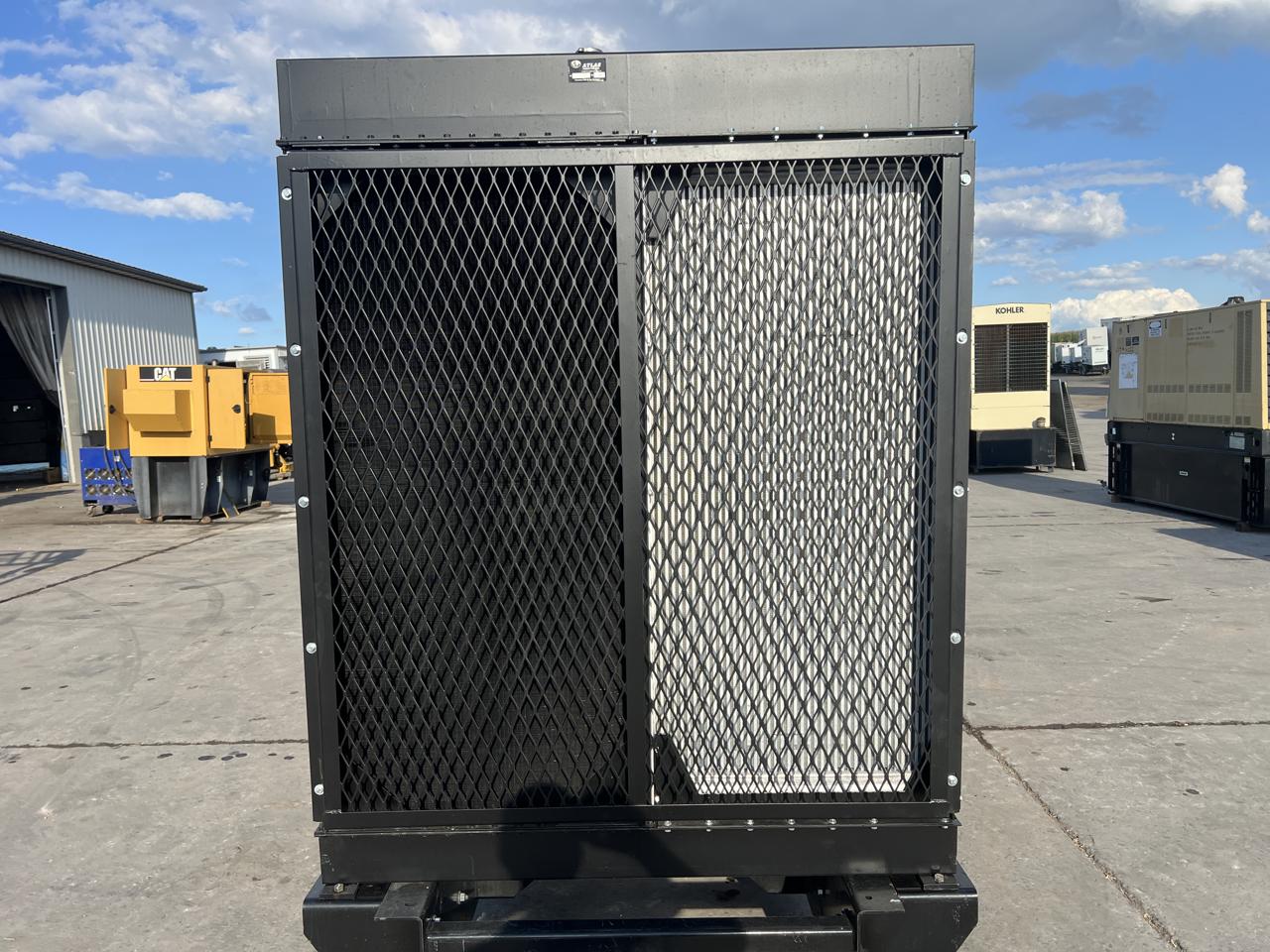 600 KW Caterpillar #C18, diesel generator set, 120/208 Volts, 1/3 hours, 167 hs, EPA Tier 2, open skid - Image 3