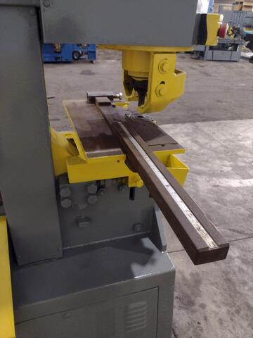 6-1/2" x 6-1/2" x 1/2" Geka #Hyd-110, 110 ton, hydraulic ironworker, 3" stroke, dual rams, foot pedal, 1999 - Image 8