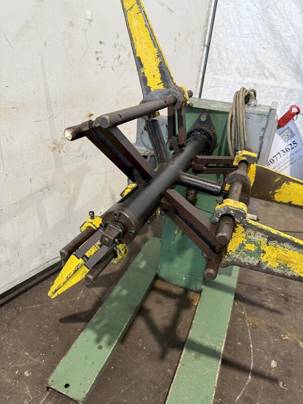 1800 lb. Rapid-Air #XL-1812-M, powered uncoiler, 48" outside dimensions, 16"-20" ID, 12" width, forward & - Image 2