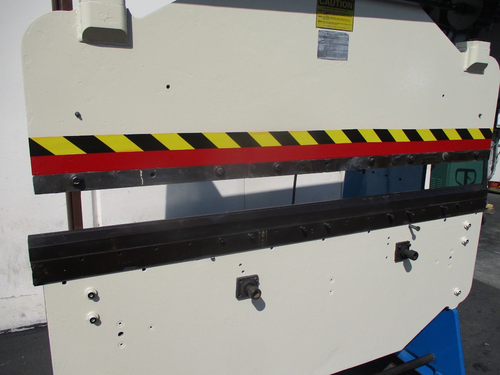 35 Ton, Diacro #14-72, hydra power mechanical press brake, 6' overall, 62" between housing, 2" stroke, 9" - Image 4