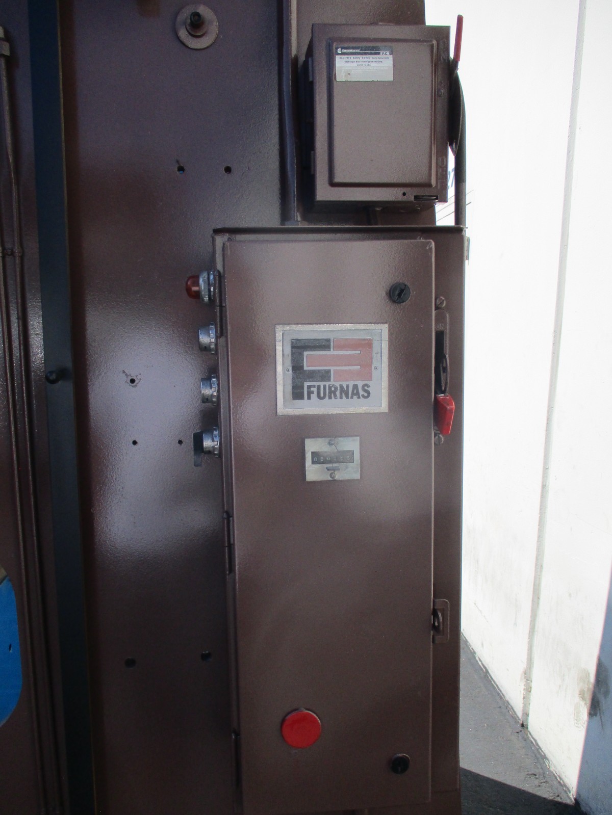 35 Ton, Diacro #14-72, hydra power mechanical press brake, 6' overall, 62" between housing, 2" stroke, 9" - Image 8