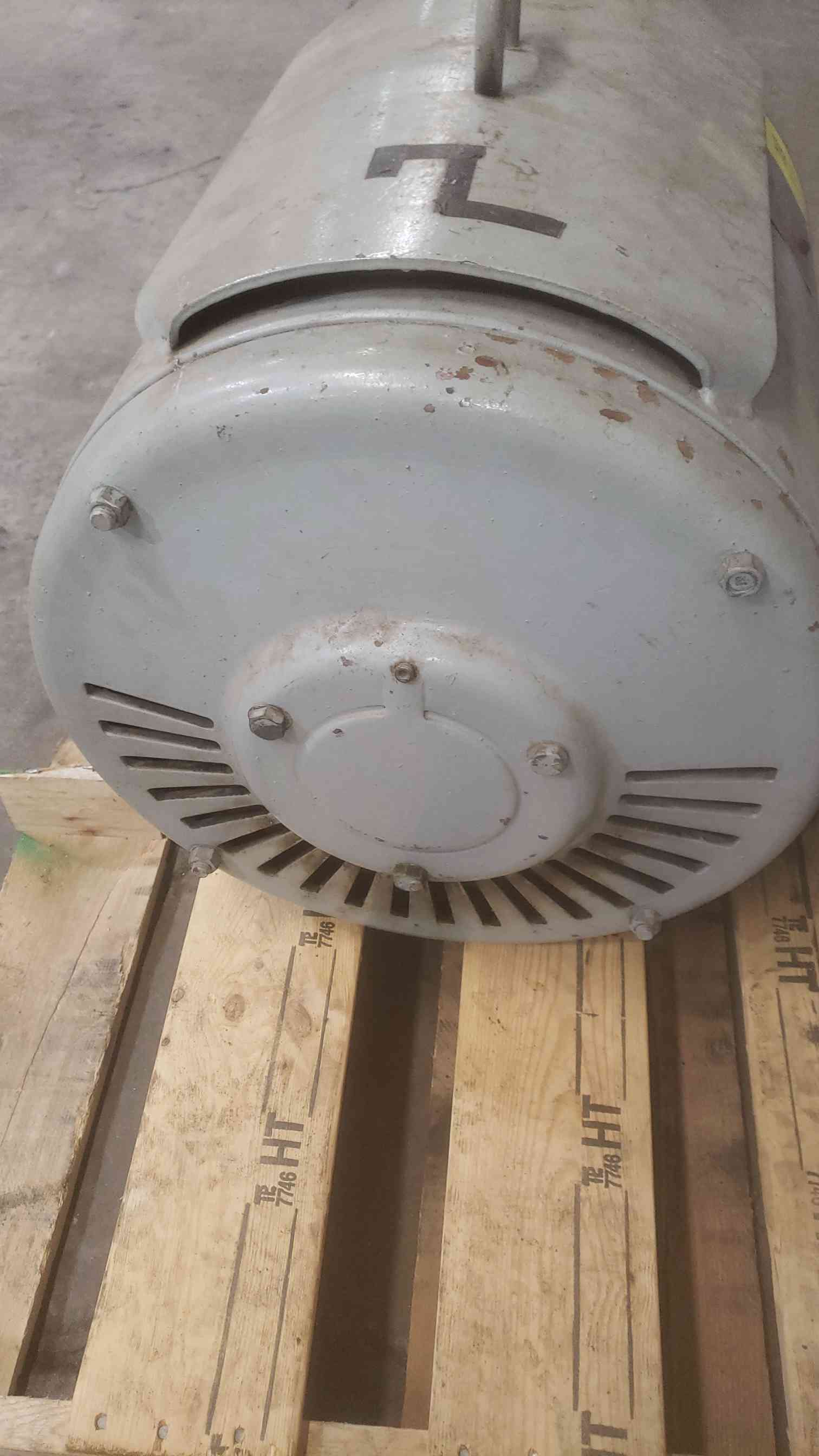 Diesel Tank w/Dike - Image 4