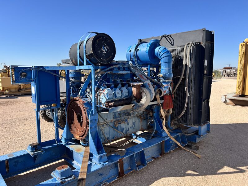 1493 BHP Detroit MTU #16V-2000, 1800 RPM, diesel engine core - Image 1
