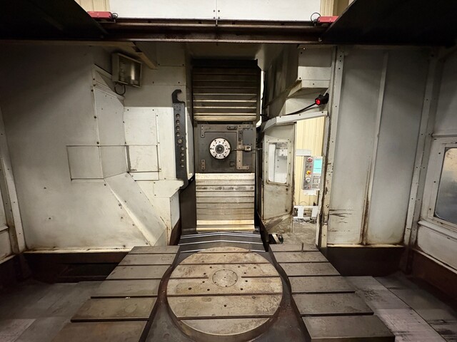 Haas #EC-1600, CNC horizontal machining center, 30+1 side mount tool changer, 64" X, 50" Y, 32" Z, 6000 RPM - Image 2