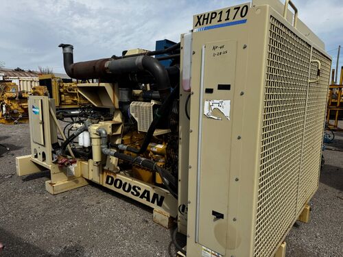 Doosan #XHP1170, high pressure air compressor, C15 diesel engine - Image 3