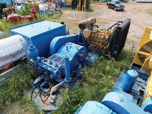 Emsco #F800, triplex pump, Caterpillar 3508 DITA diesel engine - Image 1