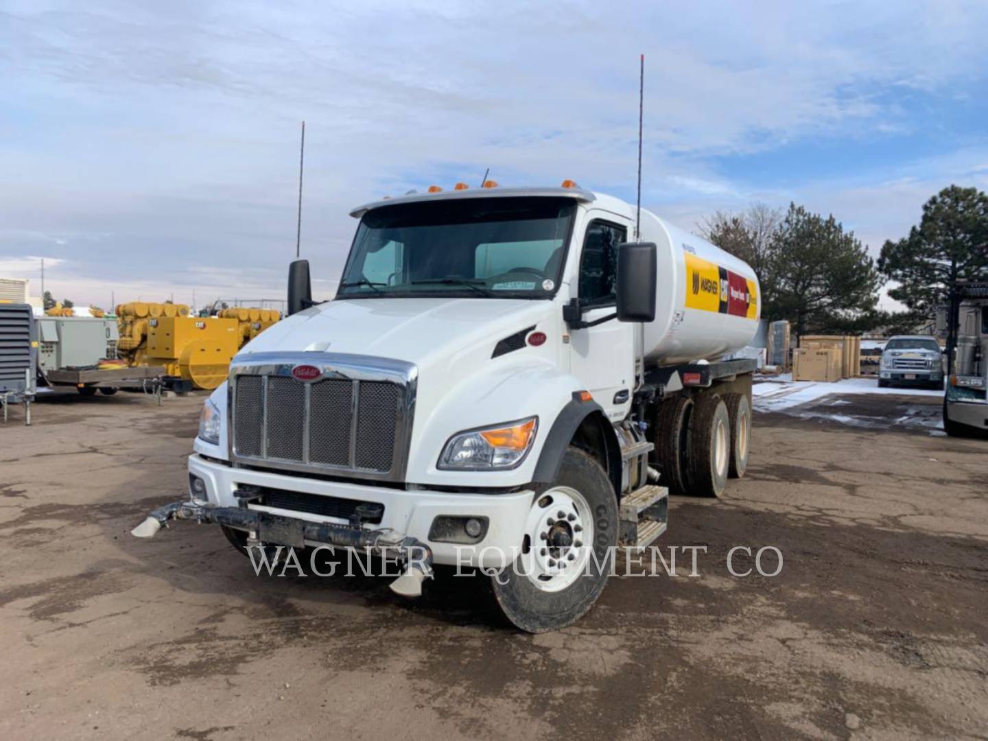 Peterbilt 4000G 548, Water Wagon, 4000 hours, S/N: 2NP8LJ9X3RM655892, 2023 - Image 1