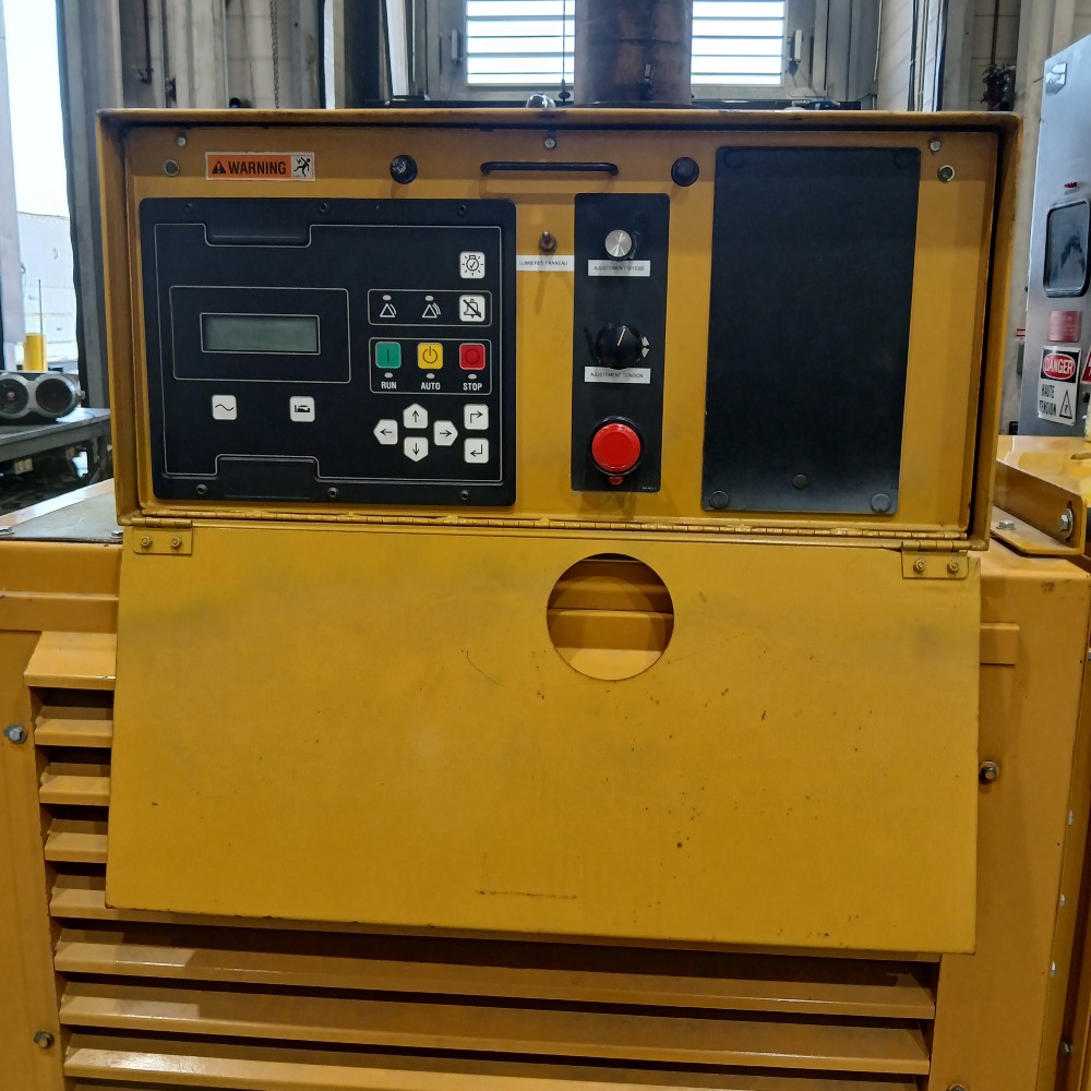 1250 KW Caterpillar #3512, diesel generator set, 600 Volts, 1800 RPM, 1986 - Image 2
