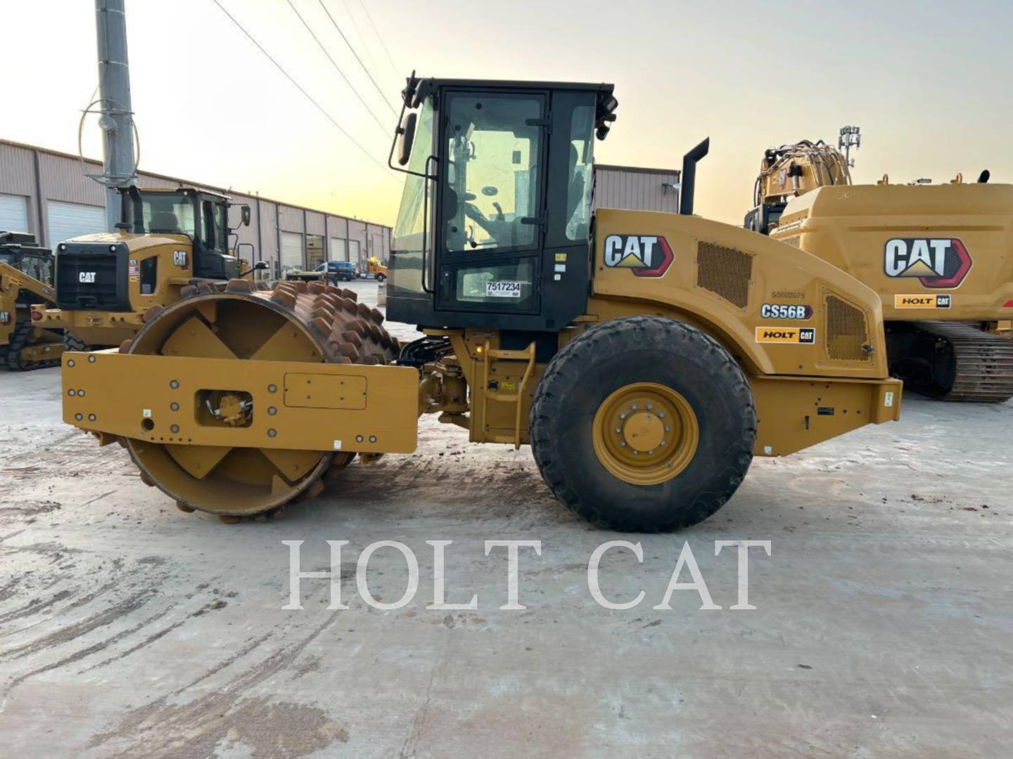 Caterpillar CS56B CAB, Vibratory Single Drum Asphalt, 2276 hours, S/N: S5602075, 2024 - Image 1