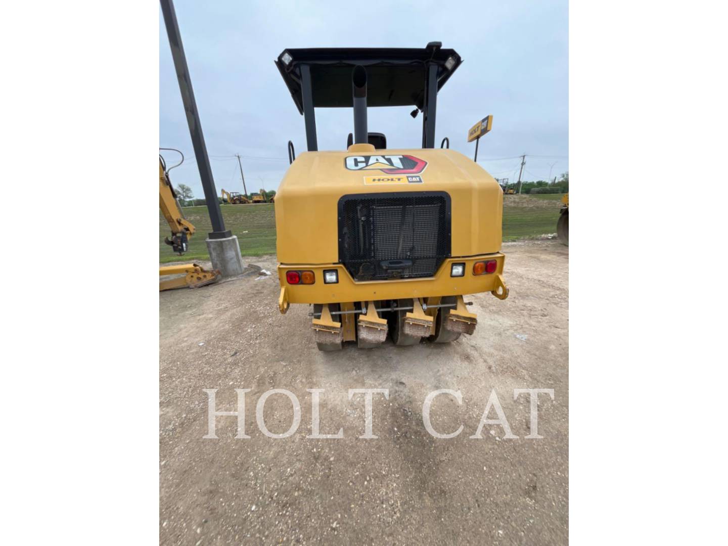 Caterpillar CW16, Vibratory Single Drum Asphalt, 254 hours, S/N: TL500849, 2024 - Image 4