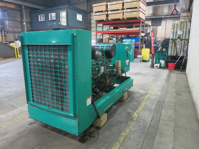 200 KW Cummins #DSHAC, diesel generator set, 277/480 Volts, 81 hours, 364 HP @ 1800 RPM, QSB7-G5 NR3 engine - Image 4