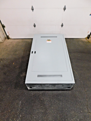 400 Amp. General Electric Spectra Series, Panelboard, 480Y/277 Volts, 3 phase, 4 W, 5 breakers - Image 2