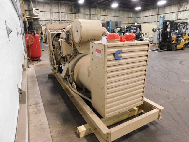 215 KW Cummins #440FDR7012, Standby Diesel Power Generator Set, 480/277 Volts, 1800 RPM, 264 KVA, 323A - Image 7