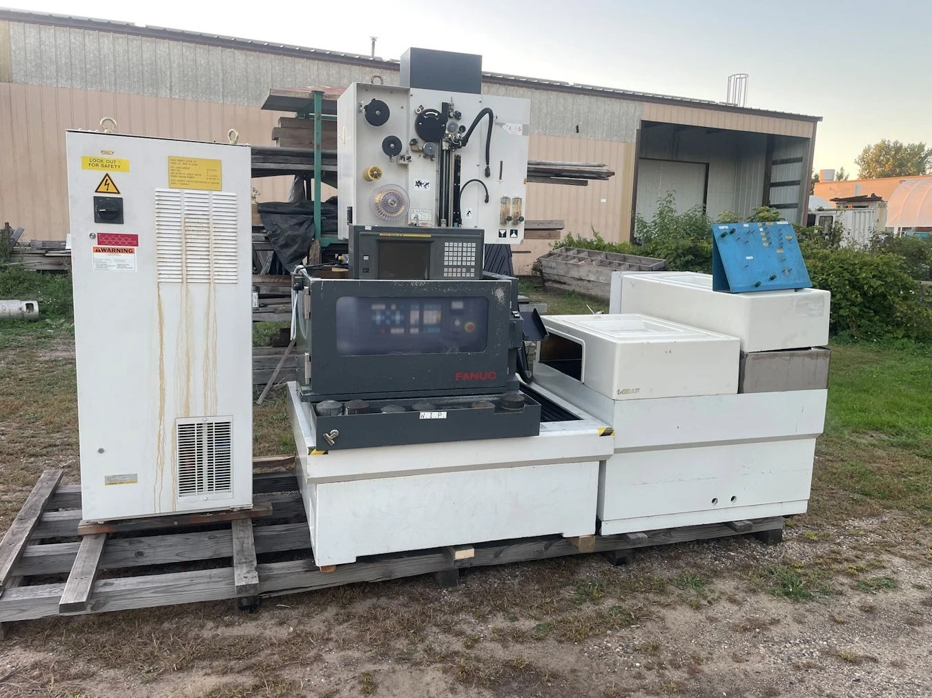 Fanuc #Robocut-Alpha-1B, Electrical Discharge Machine Machine, FOR PARTS, 220 V., 1996 - Image 1