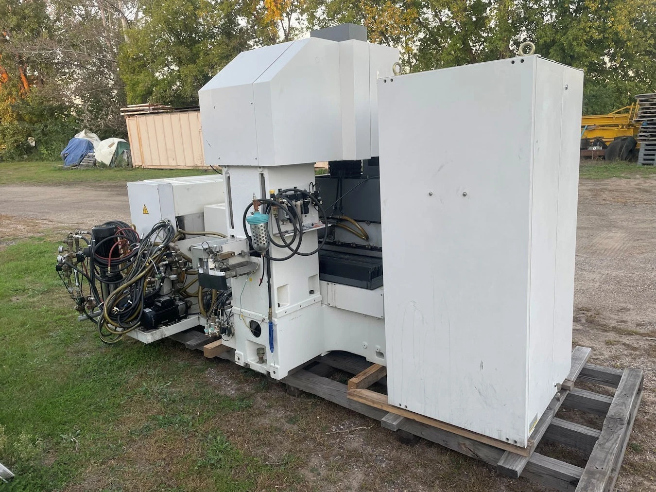 Fanuc #Robocut-Alpha-1B, Electrical Discharge Machine Machine, FOR PARTS, 220 V., 1996 - Image 2