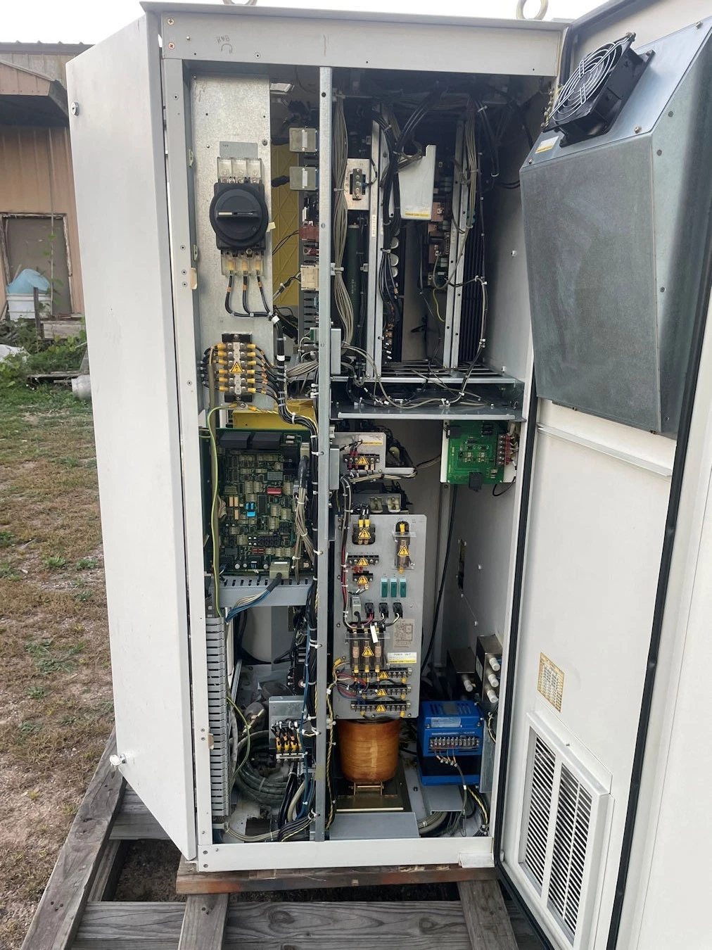 Fanuc #Robocut-Alpha-1B, Electrical Discharge Machine Machine, FOR PARTS, 220 V., 1996 - Image 6