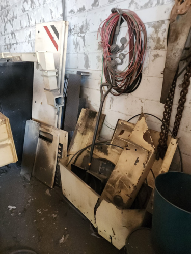30 Ton, Strippit #FC-1250-MH, Punch Press, FOR PARTS, 42 station turret, 50" throat, roller ball table - Image 10
