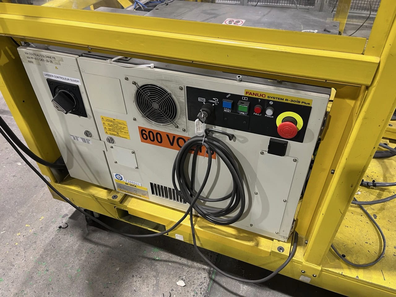 Fanuc, M-10ia/12, Robot, 26 lb. payload, 55.9" reach, 6 axes, 2017 - Image 4