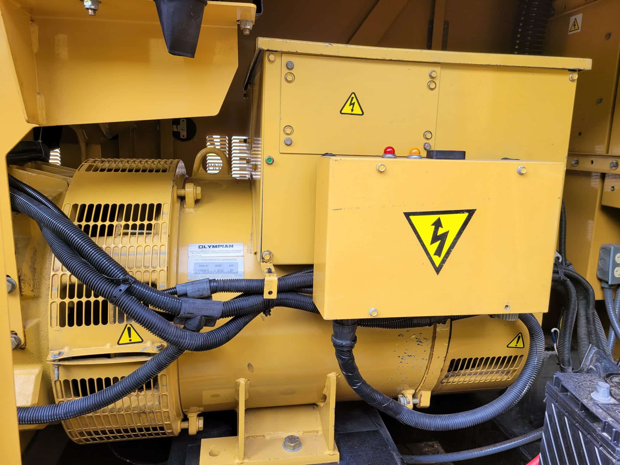 200 KW Olympian #D200P4, diesel generator, weatherproof enclosure, 120/208 Volts, 706.9 hours - Image 6