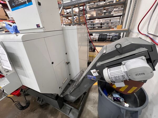 Haas #ST-20, CNC lathe, 31.7" swing, 8" chuck, 2" bar, 20 HP, 4000 RPM, chip conveyor, 2013 - Image 9