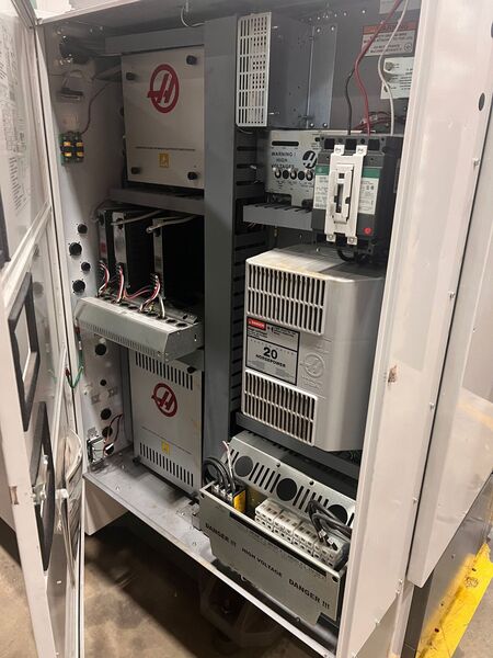 Haas #ST-20, CNC lathe, 31.7" swing, 8" chuck, 2" bar, 20 HP, 4000 RPM, chip conveyor, 2013 - Image 10