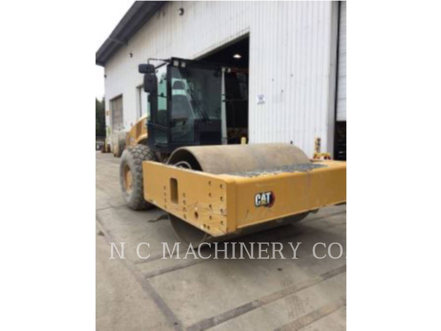 Caterpillar CS78B, Asphalt Paver, 3723 hours, S/N: S7800142, 2022 - Image 2