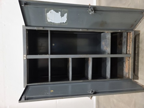 Stronghold, 36" x 24" x 78" heavy duty tool cabinet, 12 gauge construction - Image 4