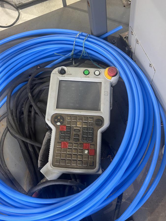 Motoman #EA1900N, mig welding cell with trunnion & 7th Axis RTU, 2008 - Image 8