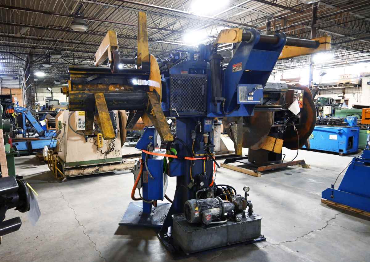 8000 lb. Coe Press Equipment, Double Uncoiler, 24" width, 20-24" ID, 72" outside dimensions, 6x keepers - Image 1