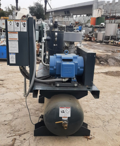 59 cfm, 125 psi, FS Curtis #RSB15, rotary screw air compressor, with refrigerated compressed air dryer - Image 4