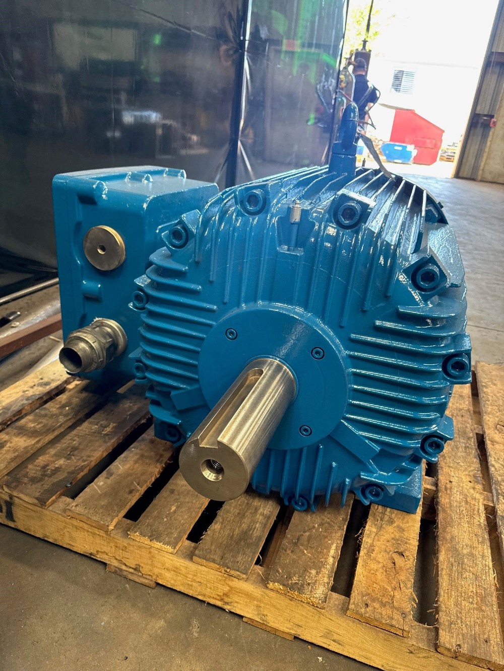 125 HP 1785 RPM Weg 12518XT3E444T, Frame 444/5T, TEFC, explosion proof, 3 phase, 230/460 Volts, refurbished - Image 3