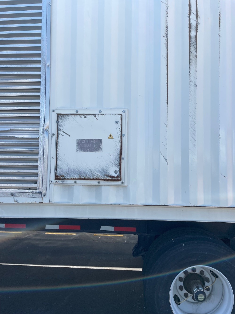 1250 KW Powersecure #573RSL5293, Diesel Mobile Generator, 277/480 Volts, low hours - Image 2