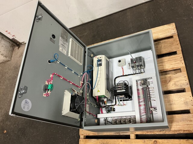 15 HP ABB, ACH550-UH-023A-4, VFD drive cabinet, 23 amp, 480 Volts - Image 9