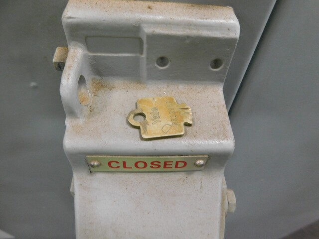 600 Amp. General Electric, GEK-5661, load interrupter switch, 13.8-15.5 KV - Image 9