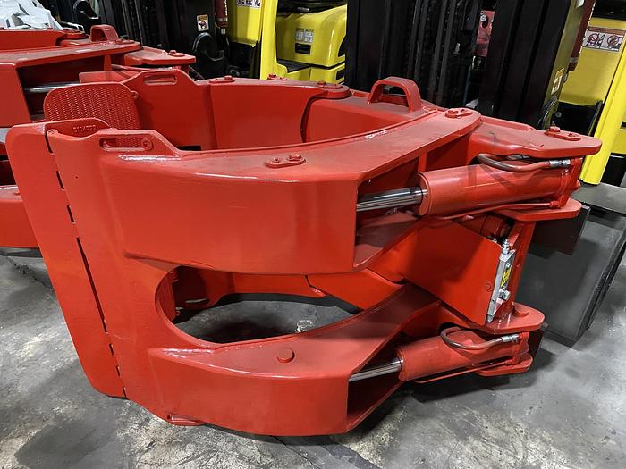 12000 lb. Hyster #S120FT-PRS, LPG forklift with Bolzoni ARF-84-1060PE 60" roll clamp, 2018 - Image 5