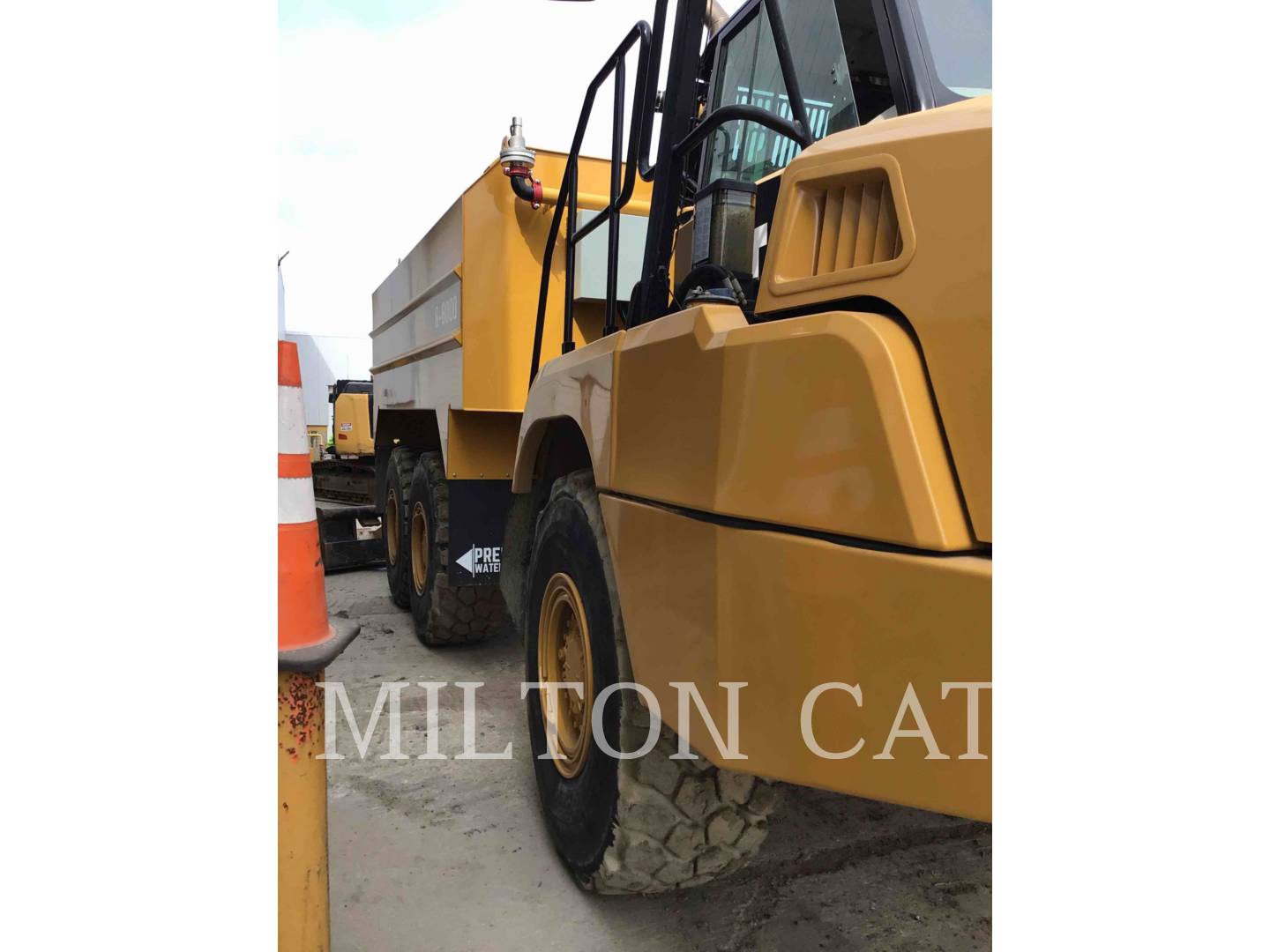 Caterpillar 725C2, Articulated Truck, 5109 hours, S/N: 2T300857, 2019 - Image 1
