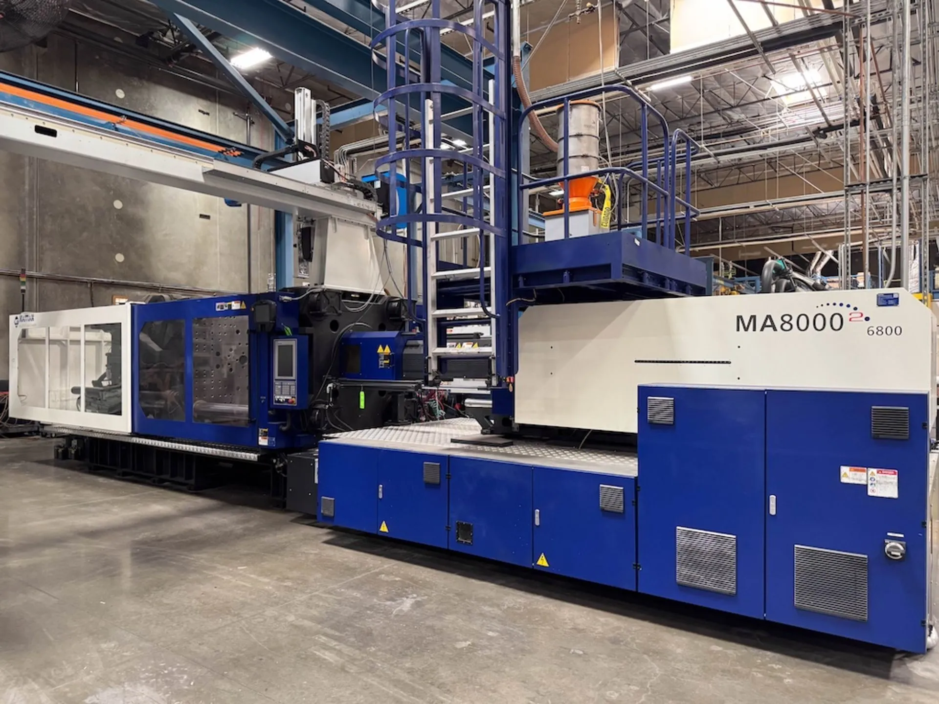 899 Ton, 95.98 oz., Haitian #MA8000II-6800, horizontal plastic injection molder, 39.37" x 39.37" tie bar - Image 2
