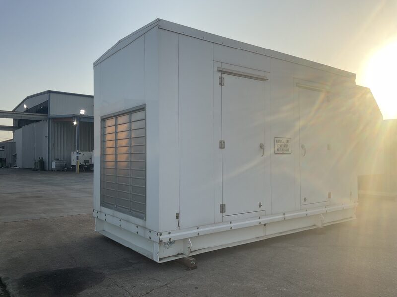 250 KW Cummins, Natural gas generator set, 277/480 Volts, 3-phase, 1800 RPM, GTA855 engine, sound attenuated - Image 2