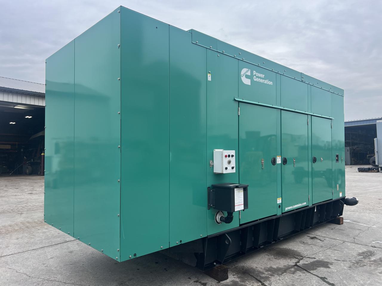250 KW Cummins / Cummins #QSL9-G7, diesel generator set, base tankk, sound attenuated enclosure, 480 Volts - Image 2