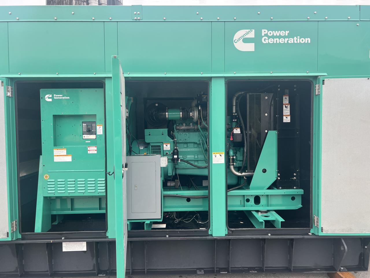 250 KW Cummins / Cummins #QSL9-G7, diesel generator set, base tankk, sound attenuated enclosure, 480 Volts - Image 6