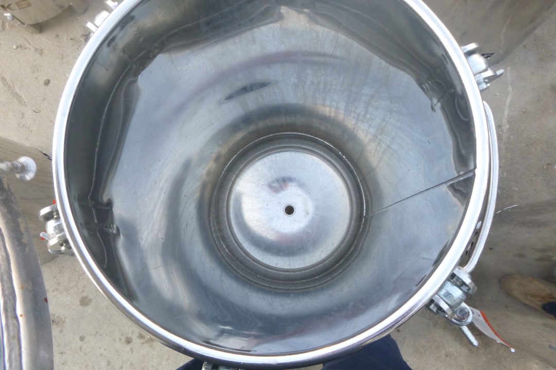 15 gallon Binks 1430-4134, Stainless steel tank, 14" x 26.5", 110 psi (9 available) - Image 6