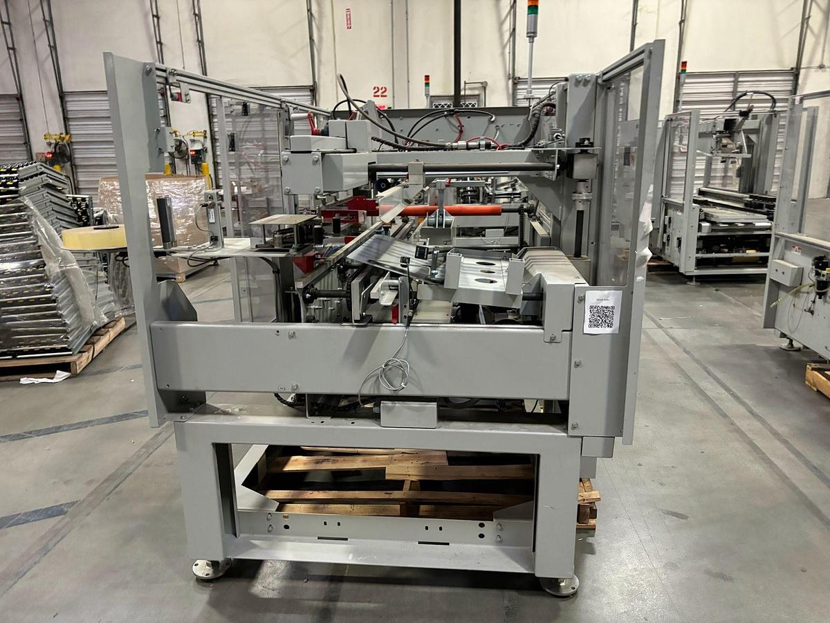 Marq #HPE-220, case erector bottom sealer, heavy duty 24/7 operation, L to R product flow, 2016 - Image 2