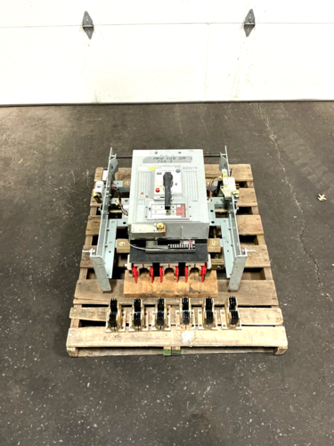 3000 Amps, General Electric, TPVVF8630FC, Power Break circuit breaker, 600 Volts - Image 1