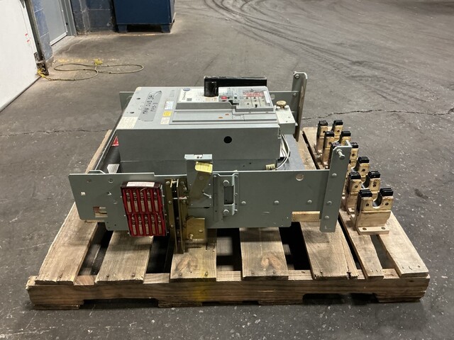 3000 Amps, General Electric, TPVVF8630FC, Power Break circuit breaker, 600 Volts - Image 9