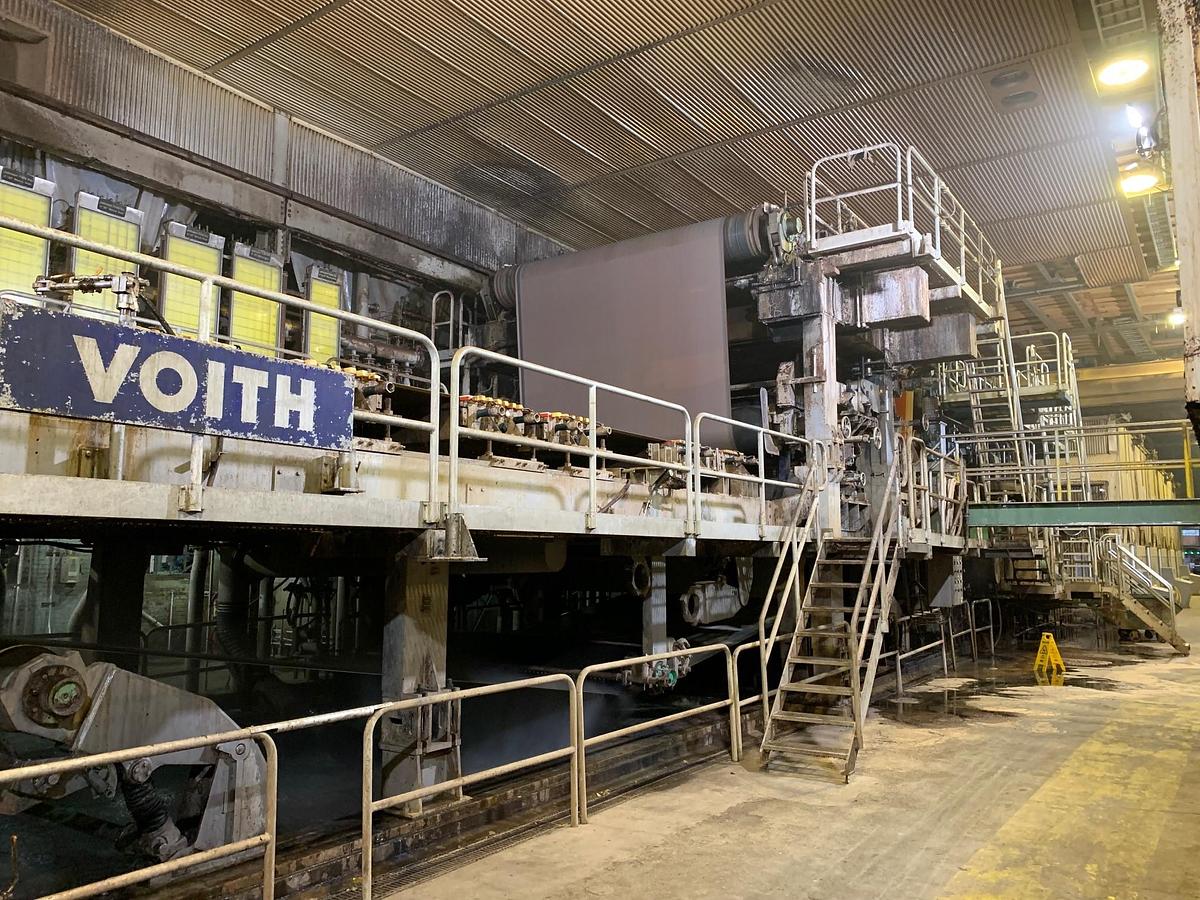 Voith Fourdrinier, 110" paper machine, 2002 - Image 1