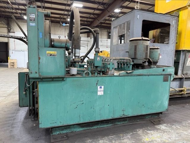 Harris #HRB-918W-BR, 2-ram baler, 45" x 31" x 64" bale size, 74" x 108" top hopper, 100 HP - Image 7