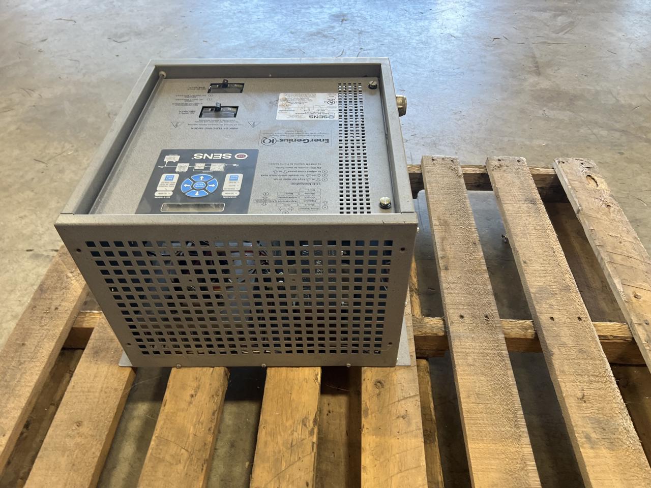 SENS #Q024025TL511A, automatic battery charger/, 25 amp max., 2008 - Image 1