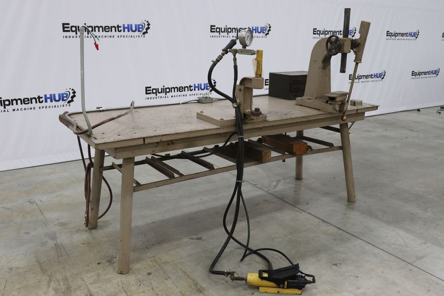 5 Ton, Enerpac, C-frame hydraulic press & 1.5 ton arbor press with workbench, tooling - Image 3