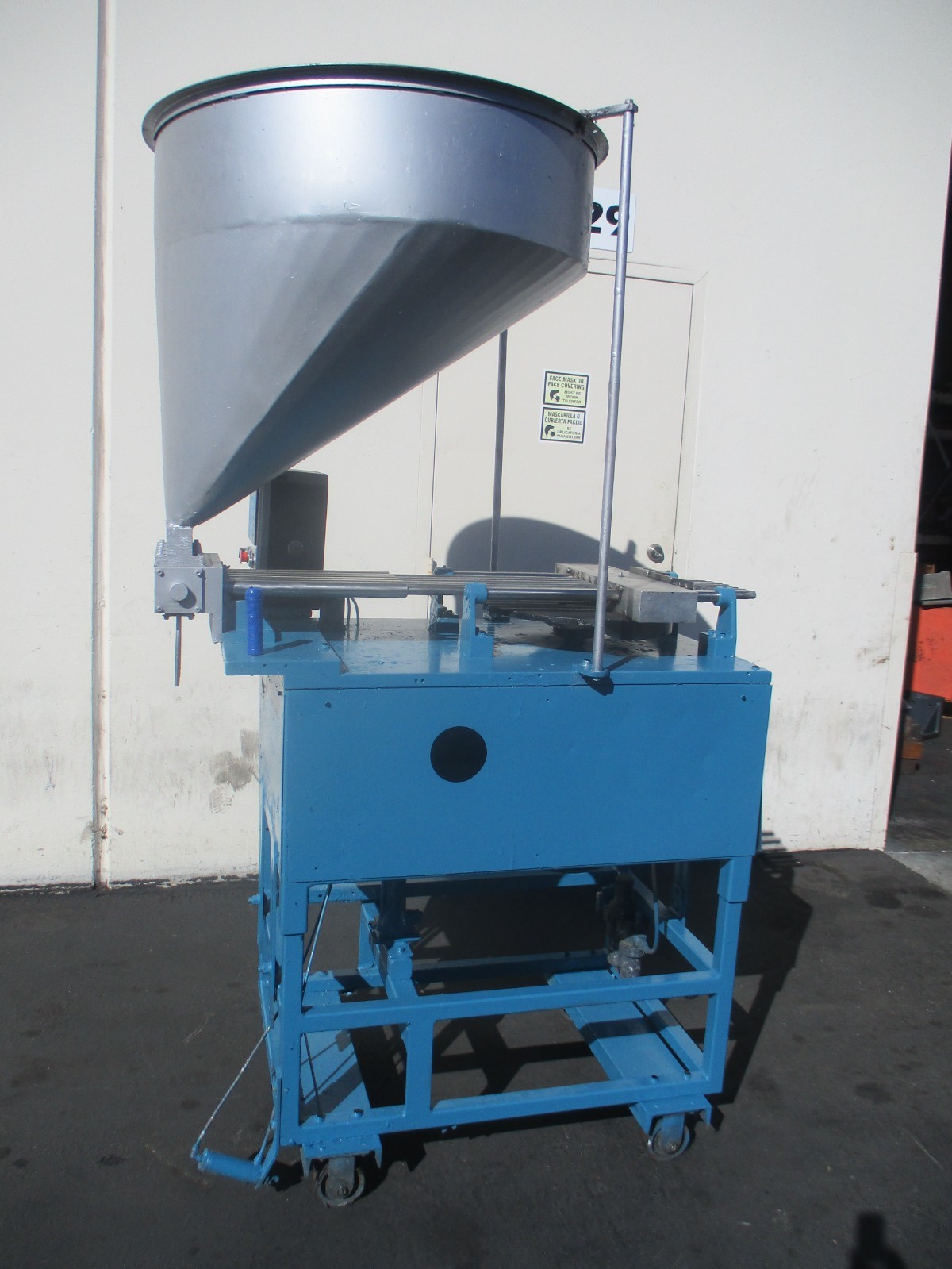 6 Head Liquid piston filler for paint / glue / liquid - Image 2